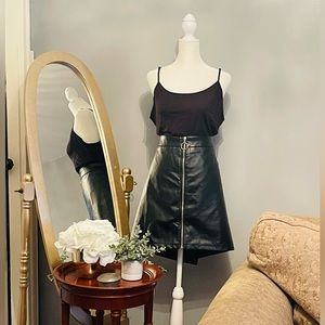 Women’s leather mini zip up skirt